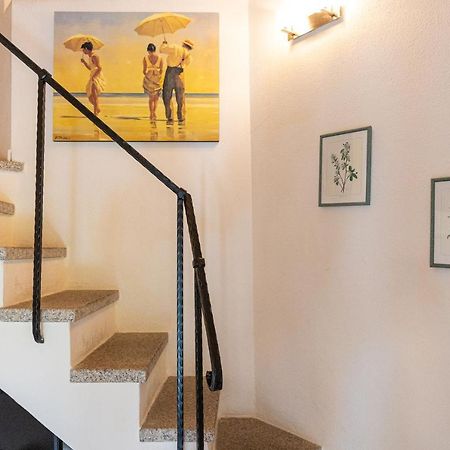 Casa Vacanze Baia Del Faro Palau Dış mekan fotoğraf