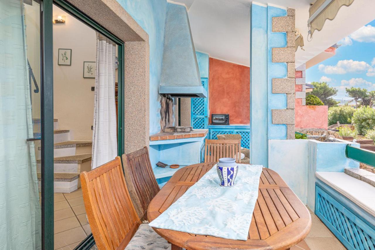 Casa Vacanze Baia Del Faro Palau Dış mekan fotoğraf